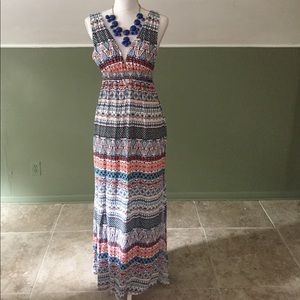 🆕 Wet Seal Deep V Neck Maxi Dress, Size Medium